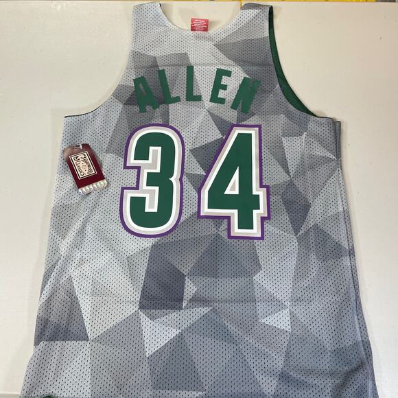 Ray Allen Milwaukee Bucks Mitchell & Ness Reversible Mesh Jersey - Picture 4 of 4